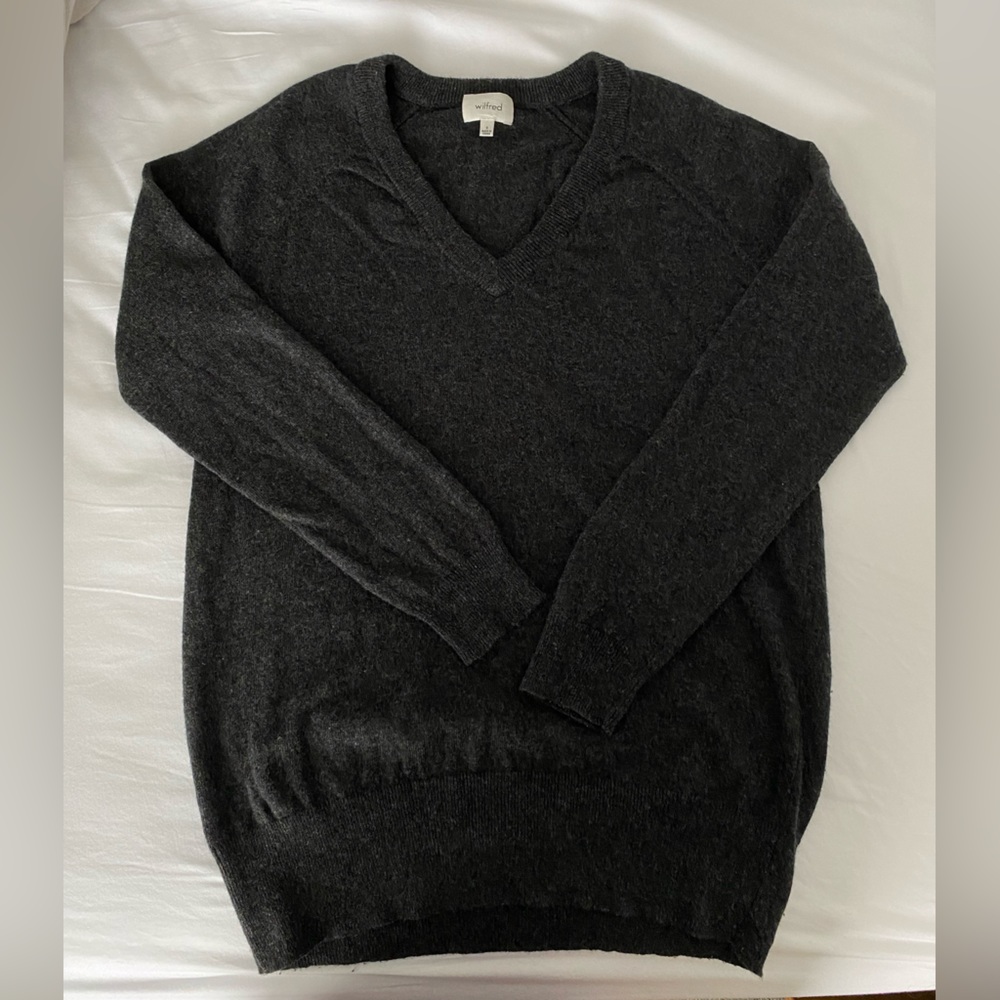 Aritzia Wilfred Gray Wool V Neck Sweater S